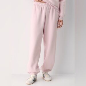 NWT Aritzia Pink Sweatpants